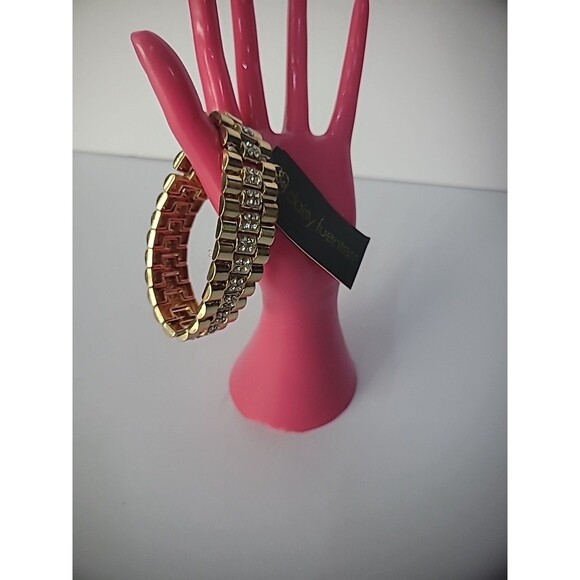 New Daisy Fuentes Gold Tone Crystal Bracelet Stretch Jewelry Costume - Picture 1 of 7